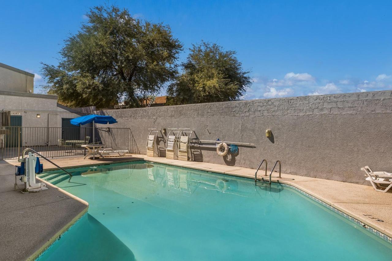 Knights Inn Tucson D.M.A.F Area Kültér fotó